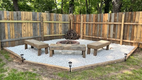 There's bench seating roomy enough for 6 people to enjoy! (Skewers included!)