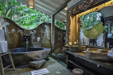 Two Bedroom Jungle Pool (with Daily Afternoon Tea) | Bathroom | Shower, free toiletries, hair dryer, bathrobes