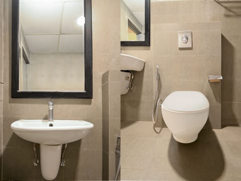 Economy Double Room | Bathroom | Free toiletries, towels, soap, shampoo