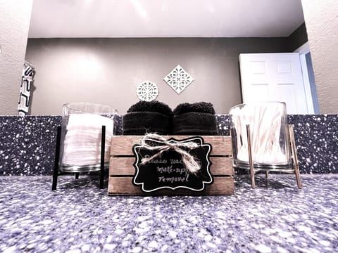 Stay polished with our complimentary vanity kit.