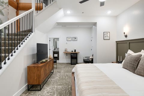 Basic Triple Room | Pillowtop beds, iron/ironing board, travel crib, free WiFi