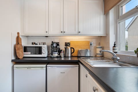 Saundersfoot Cottage, Sea Views