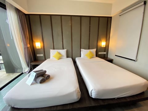 Standard Room | Minibar, in-room safe, rollaway beds, free WiFi