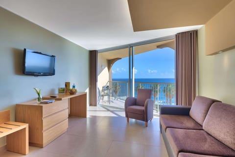 Suite, Sea View | Minibar, desk, blackout drapes, soundproofing