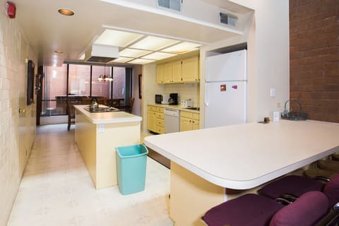 Condo, 2 Bedrooms | Private kitchen