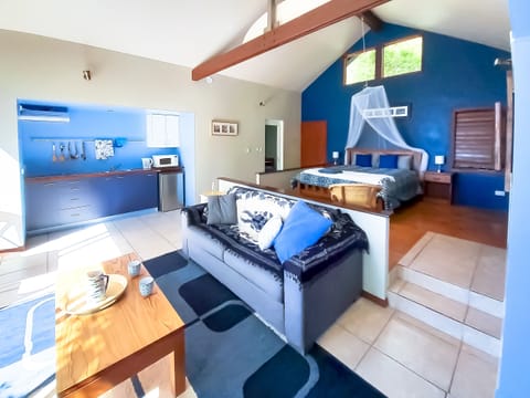 Panoramic Studio, 1 Bedroom, Non Smoking, Ocean View | Individually decorated, individually furnished, iron/ironing board