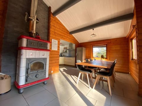 93168ca9-05c6-49e2-845c-4e22f0e38f5f