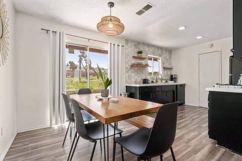 58ccd12a 1095 4622 a5c5 131cecd8f4b7