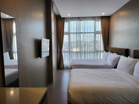 Basic Twin Room, 2 Twin Beds, Balcony, City View | Desk, iron/ironing board, free WiFi, bed sheets
