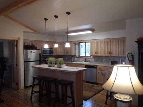 Cottage, 3 Bedrooms | Private kitchen | Fridge, oven, coffee/tea maker, toaster