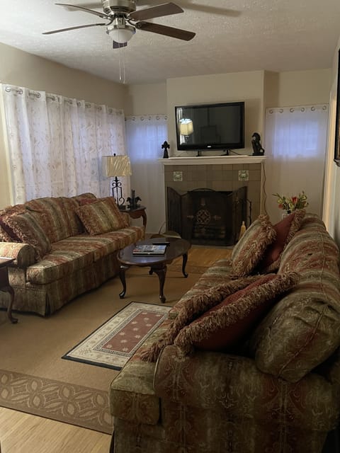 Welcome to your comfortable, yet spacious home away from home. Great location.  