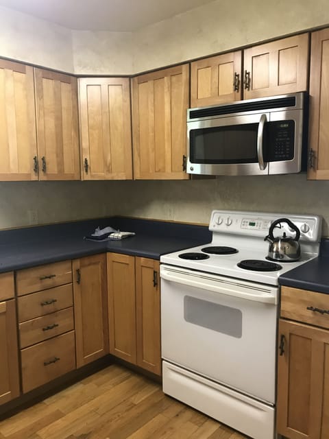 Indoors, Microwave, Oven, Kitchen, Cooktop