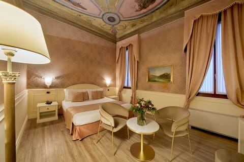 Junior Suite, Canal View | Frette Italian sheets, premium bedding, down comforters, minibar