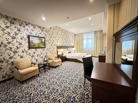 Superior Double or Twin Room, City View | Egyptian cotton sheets, premium bedding, pillowtop beds, desk