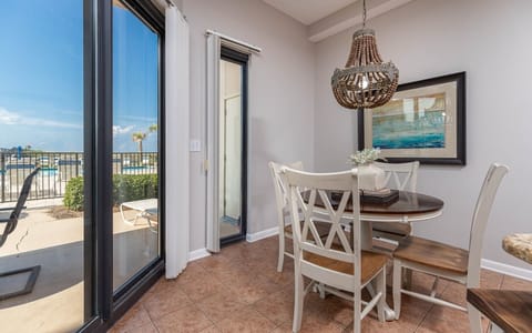 Condo, 1 Bedroom | Dining