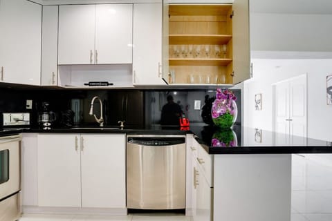 Fully equipped kitchen with complete set of cookware