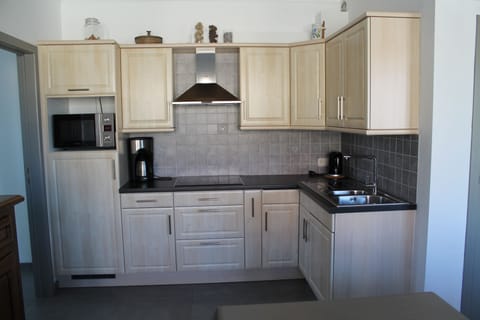 Family Apartment, 2 Bedrooms, Non Smoking, Corner | Private kitchen | Fridge, microwave, coffee/tea maker, electric kettle