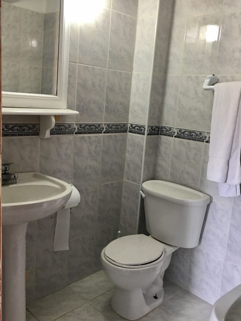 Basic Double Room | Bathroom | Shower, towels