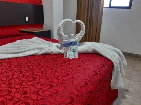 Basic Double Room | Free WiFi, bed sheets