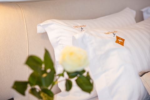 Design Double or Twin Room | Premium bedding, memory foam beds, in-room safe, desk