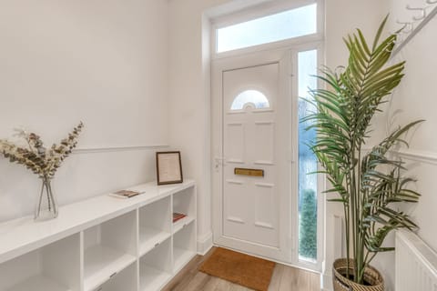 Entrance hallway with cubby holes for shoes