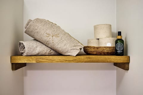 Comfort Double Room | Free WiFi, bed sheets