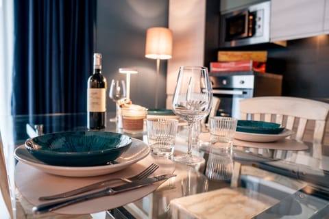 Standard Apartment | Minibar, in-room safe, desk, laptop workspace