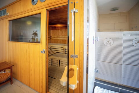 Sauna, Turkish bath, body treatments, body scrubs, facials