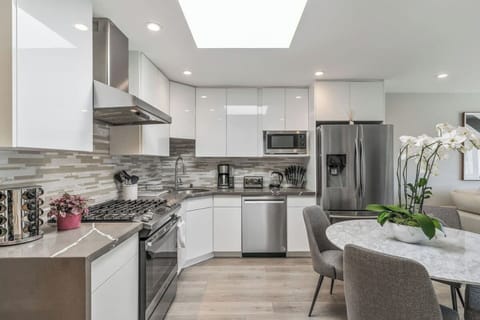 Enjoy preparing and cooking your favorite meal for the whole family or with friends.