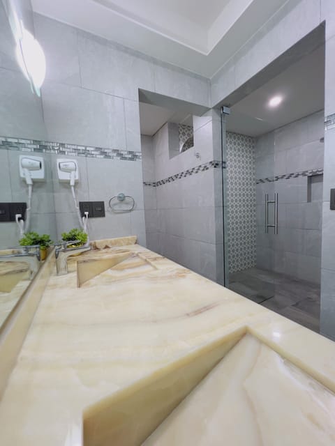 Standard Double Room | Bathroom | Free toiletries, hair dryer, towels