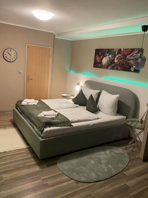 Basic Double Room | Individually decorated, individually furnished, free WiFi, bed sheets