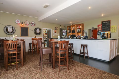 Cottage | Bar (on property)