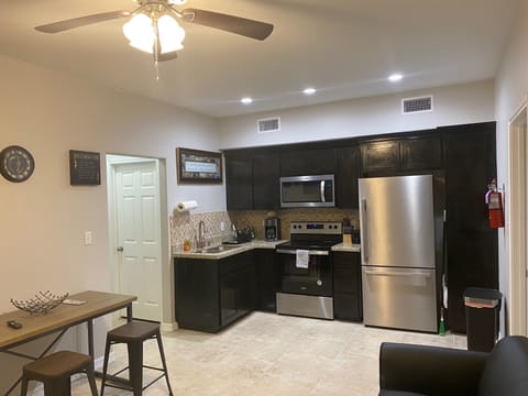 Family House | Private kitchen | Full-size fridge, microwave, oven, stovetop