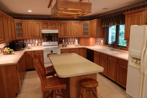 Fully equipped kitchen