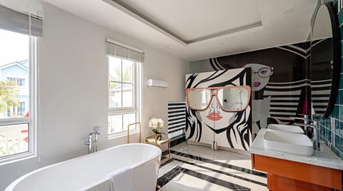 Premier Villa, 2 Bedrooms, Partial Ocean View | Bathroom | Rainfall showerhead, hair dryer, slippers, towels