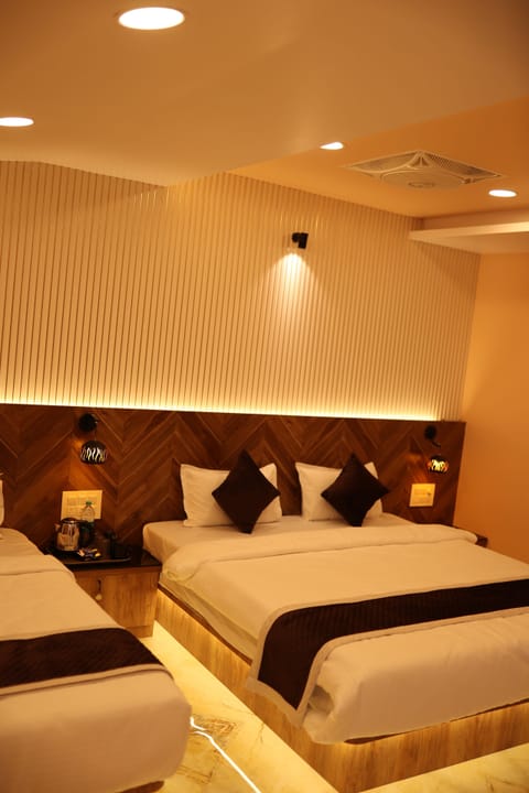 Premium Room | Free WiFi, bed sheets