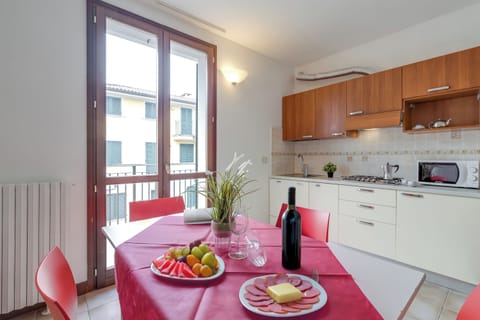 Kitchen and dining area