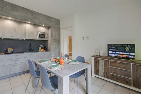 Kitchen and dining area