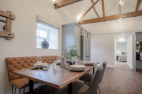 The Barn At Kiln Park - 2 Bed Cottage - Narberth (14105)