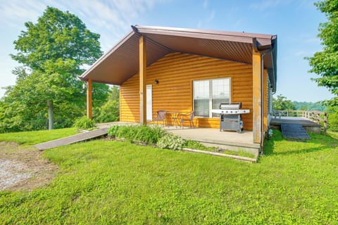 Racine Vacation Rental | 3BR | 2BA | 1,170 Sq Ft | 1 Step Required