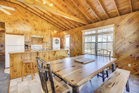 Dining Table | Dishware/Flatware Provided