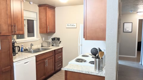 Apartment | Private kitchen | Fridge, microwave, oven, stovetop