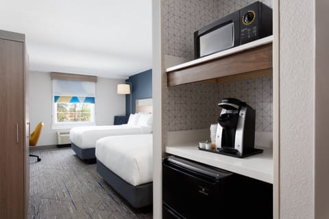 Premium bedding, pillowtop beds, in-room safe, desk