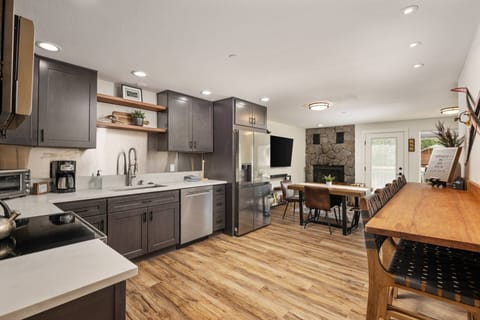 Cook delicious meals for breakfast, lunch, and dinner in this fully equipped kitchen.