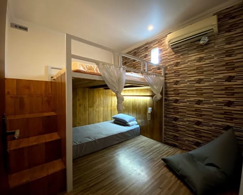 Basic Double or Twin Room, 1 Bedroom | In-room safe, soundproofing, free WiFi