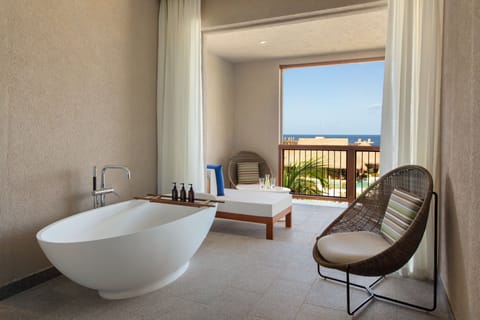 Suite, 1 Bedroom, Ocean View (Outdoor Bathtub) | Egyptian cotton sheets, premium bedding, down comforters