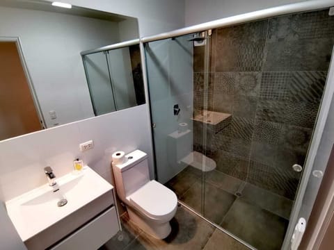 Standard Double Room | Bathroom