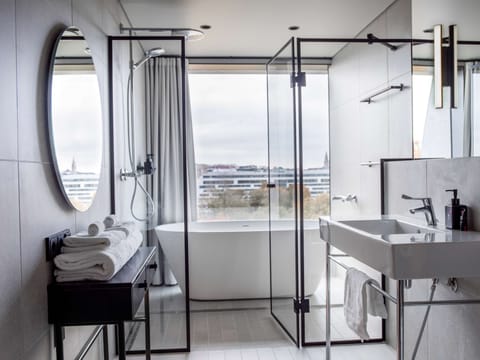 Suite, 1 Bedroom | Bathroom | Free toiletries, hair dryer, bidet, towels