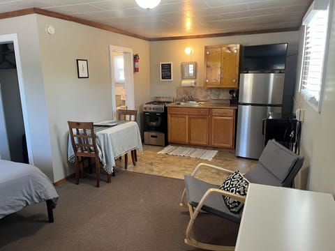 Classic Cabin | Private kitchen | Full-size fridge, microwave, oven, stovetop