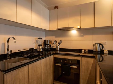 Apartment, 1 Bedroom | Private kitchen | Cookware/dishes/utensils